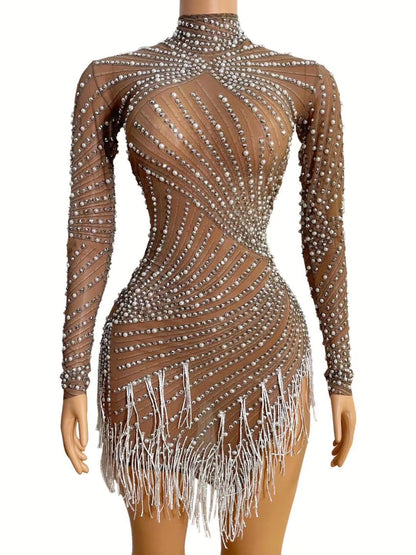 Robe Chanela Diamanté avec Design Éblouissant