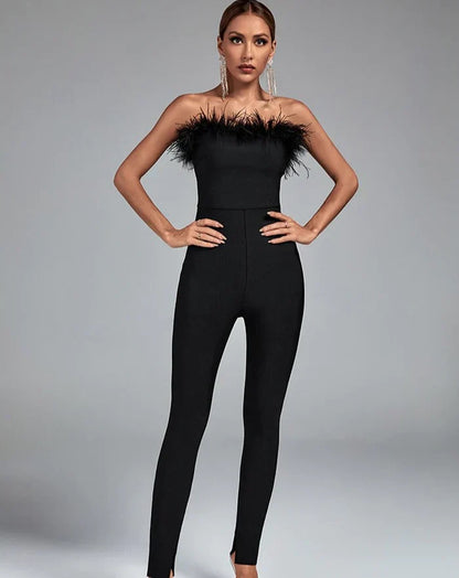 Jumpsuit Feder avec Design Bandage et Accents en Plumes