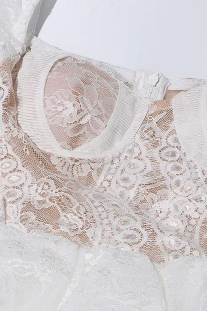 Minikleid EYECATCHER avec Bustier et Dentelle