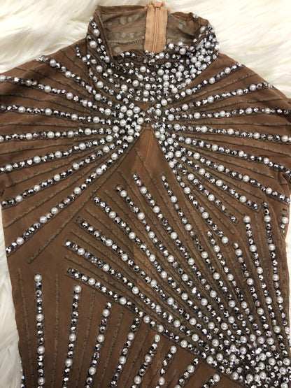 Robe Chanela Diamanté avec Design Éblouissant