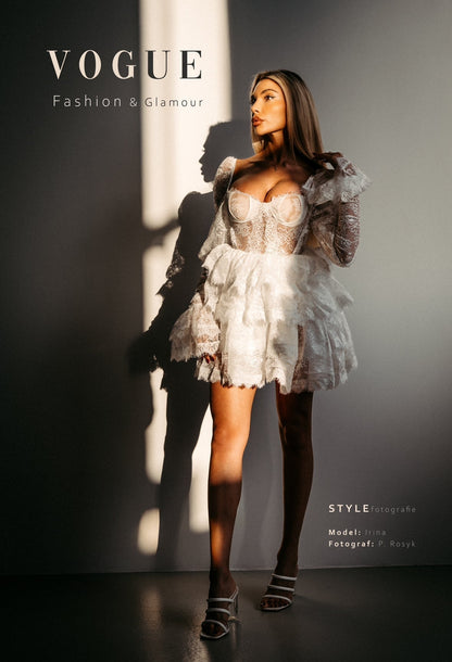 Minikleid EYECATCHER avec Bustier et Dentelle