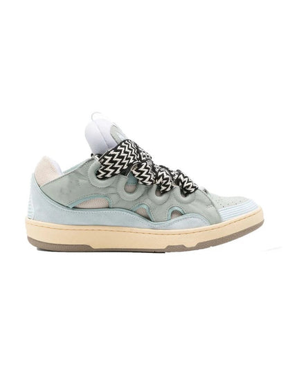 Sneaker Curb