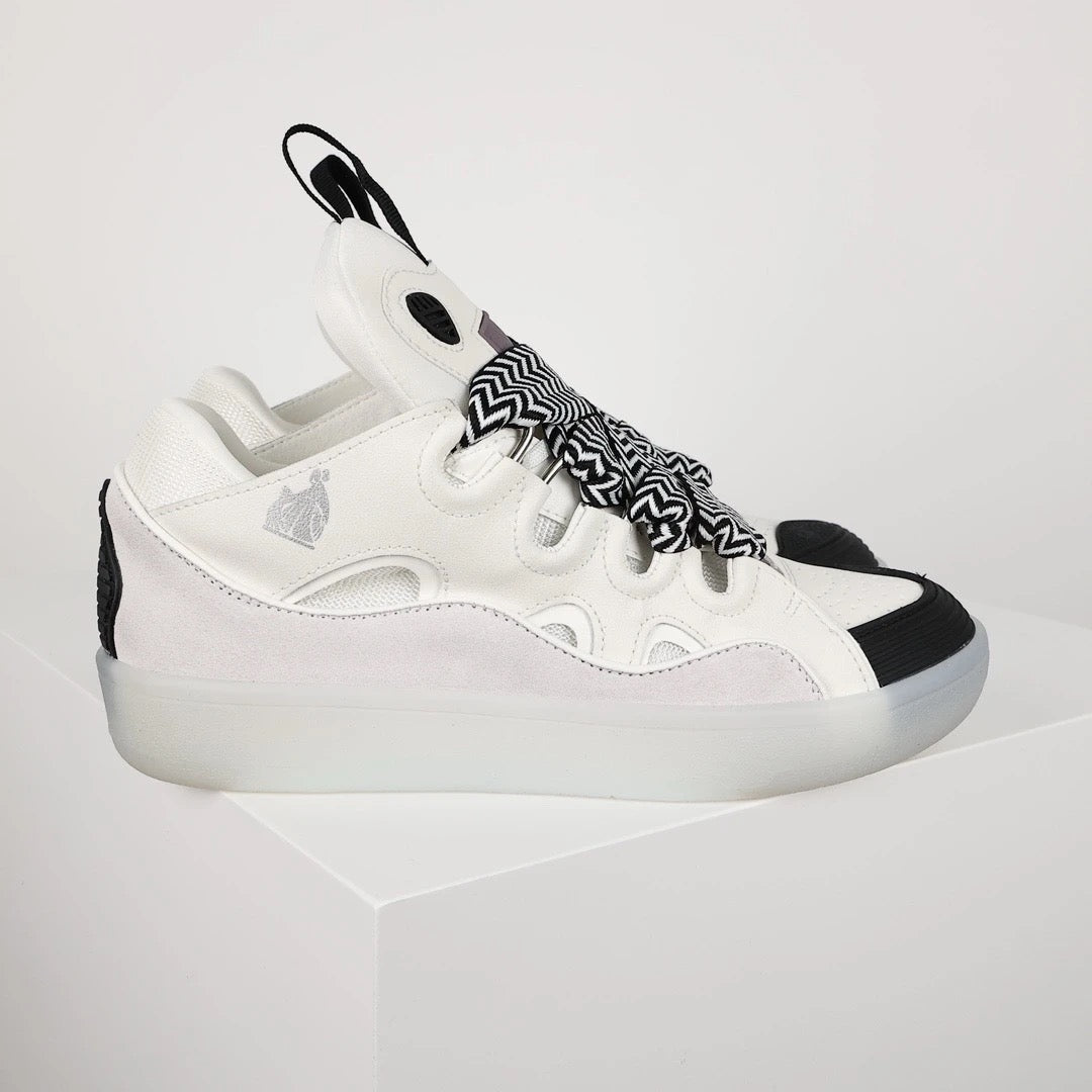 Sneaker Curb