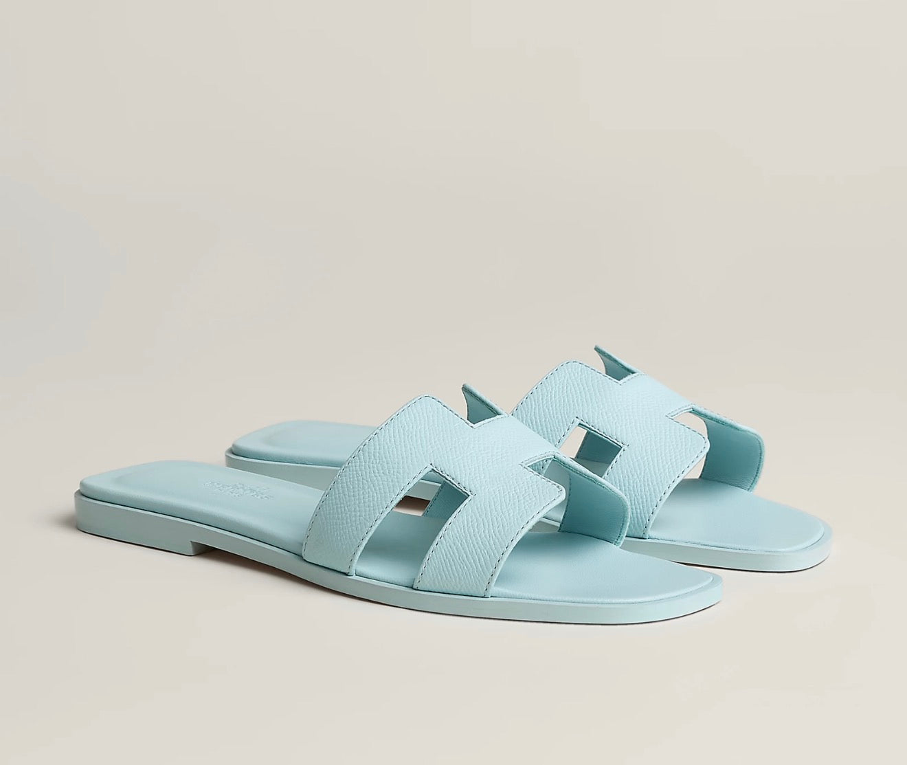 Sandales HRMS Disponibles en Plusieurs Couleurs