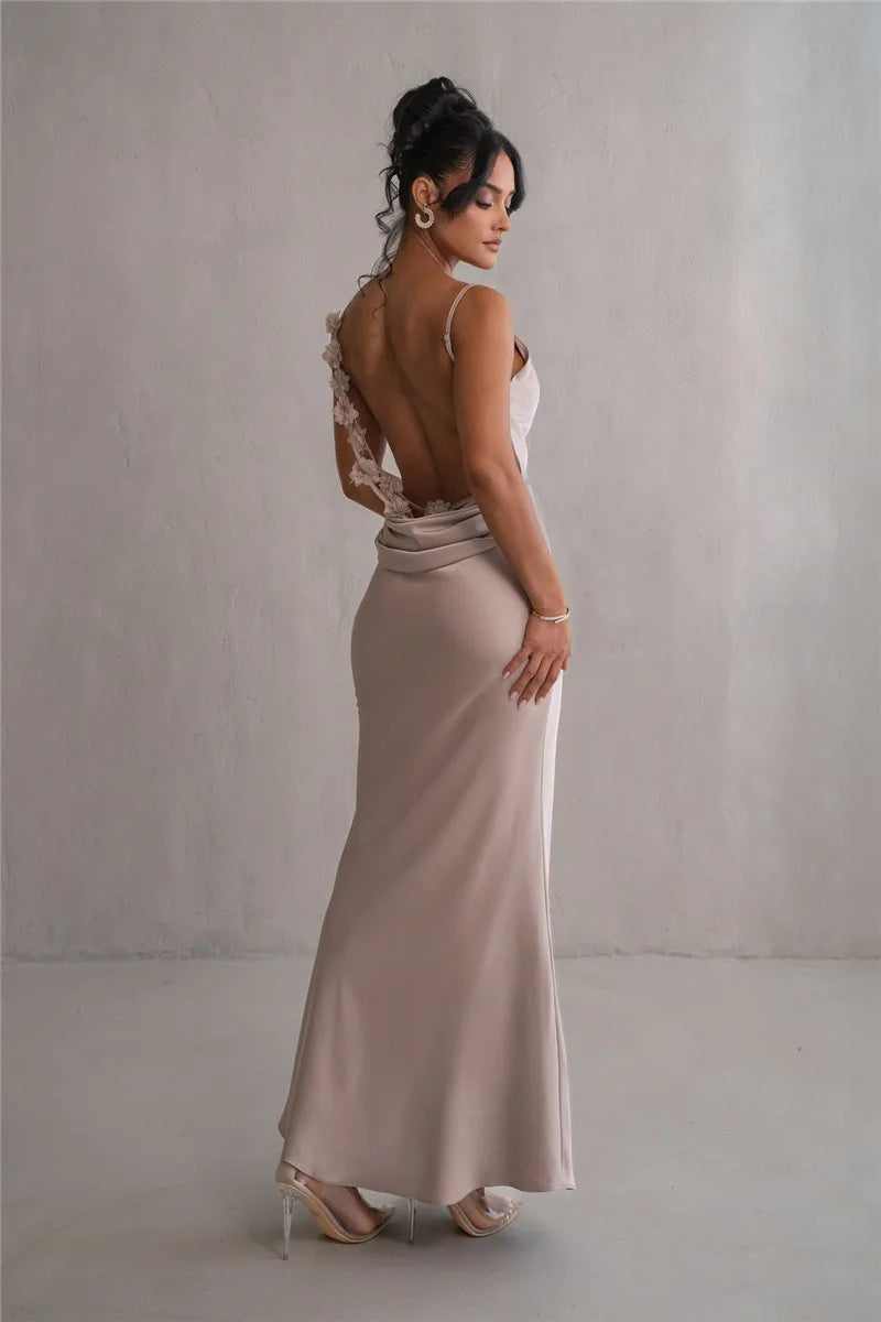 Robe en Satin Bronzé avec Détails Floraux