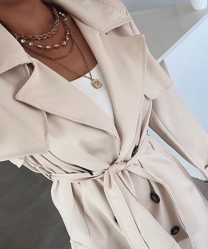 Trenchcoat Ely en matériaux de qualité