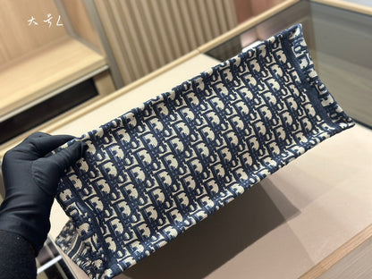 10064 Taille 42cm