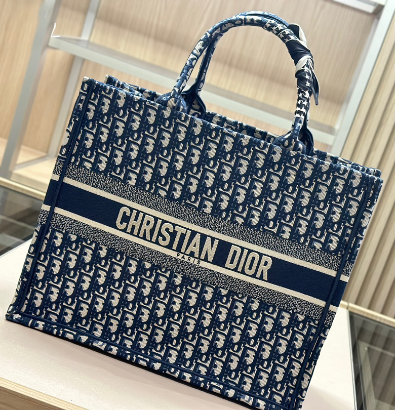 10064 Taille 42cm